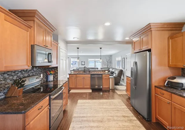 Photo 3 of Single family home for sale at 22406 Alexander St, Saint Clair Shores, MI 48081 | MLS# 20261076342 | Listing updated on 2026-10-20