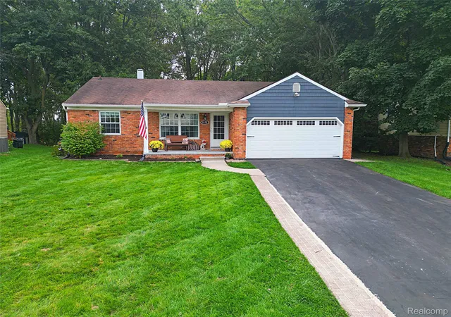 Photo 1 of Sale Pending at 1975 Teaneck Cir, Wixom, MI 48393 | MLS# 20261076356 | Listing updated on 2026-10-10