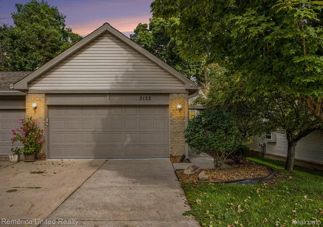 Condo for sale at 3132 Harbor Ct, Waterford, MI 48328 | MLS# 20261076357