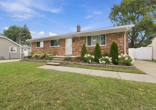Photo 2 of Single family home for sale at 13771 Hovey Ave, Warren, MI 48089 | MLS# 20261076381 | Listing updated on 2026-10-10