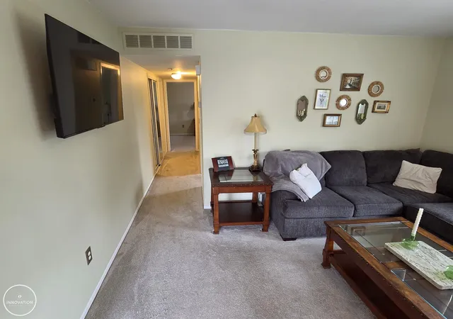 Listing Photo 5 - Condo for sale in building located at 24399 Meadowbridge Dr, Clinton Township, MI 49236