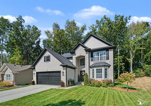 Photo 1 of Single family home for sale at 17956 Tall Oaks Ct, Huron Charter Township Wayne, MI 48164 | MLS# 57050222511 | Listing updated on 2026-10-12