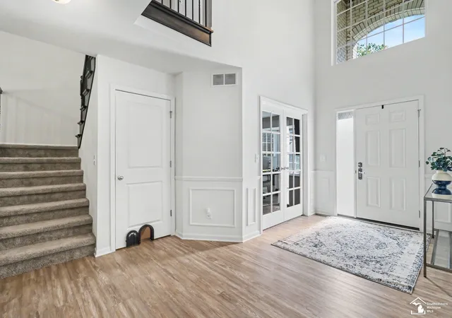 Photo 2 of Single family home for sale at 17956 Tall Oaks Ct, Huron Charter Township Wayne, MI 48164 | MLS# 57050222511 | Listing updated on 2026-10-12