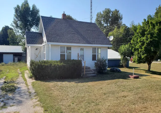 Photo 1 of Sale Pending at 2845 S Oceana Dr, Shelby, MI 49455 | MLS# 65026050350 | Listing updated on 2026-10-05