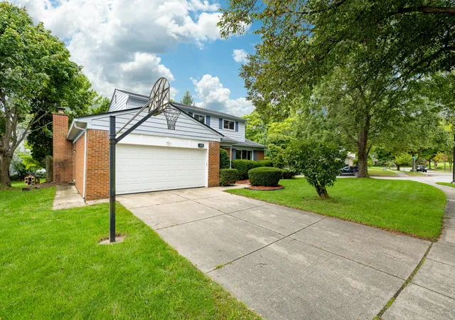 Photo 2 of Single family home for sale at 3375 Bluett Rd, Ann Arbor, MI 48105 | MLS# 81026050363 | Listing updated on 2026-10-11