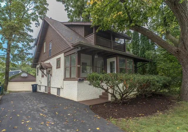 Single family home for sale at 1078 Ferdon Rd, Ann Arbor, MI 48104 | MLS# 81026050369