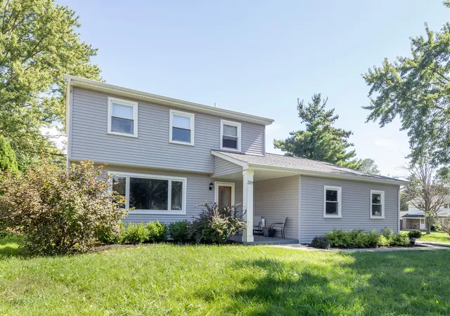 Photo 1 of Single family home for sale at 319 Westview St, Kalamazoo, MI 49009 | MLS# 66026050370 | Listing updated on 2026-10-08