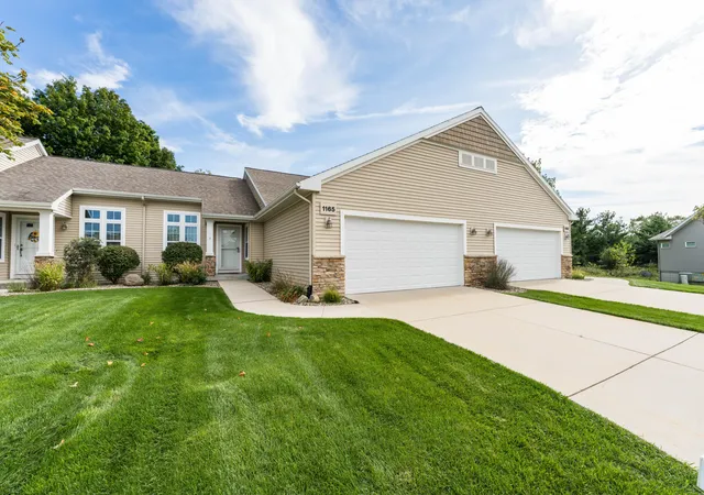 Condo for sale at 1165 S Village Cir, Kalamazoo, MI 49009 | MLS# 66026050373