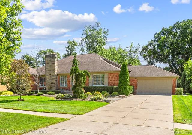 Photo 1 of Sale Pending at 18639 Warwick St, Beverly Hills, MI 48025 | MLS# 20261076451 | Listing updated on 2026-10-12