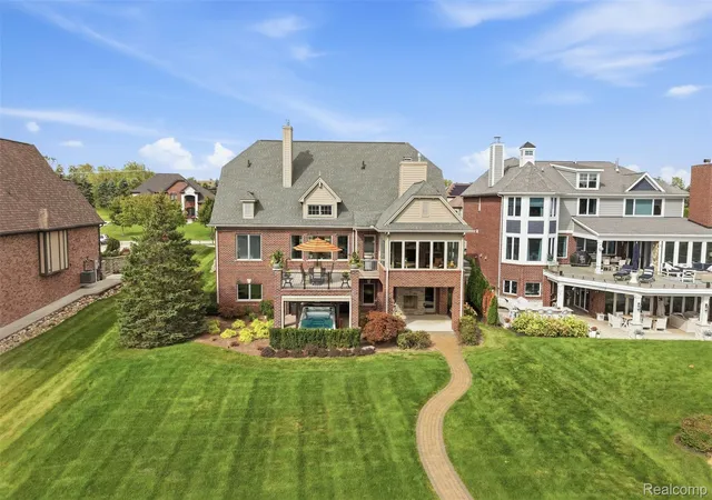 Photo 2 of Single family home for sale at 10423 Stoney Point Dr, South Lyon, MI 48178 | MLS# 20261076475 | Listing updated on 2026-10-12
