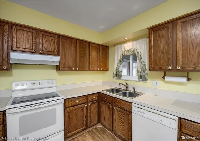Photo 2 of Single family home for sale at 13323 Pomona Dr, Sterling Heights, MI 48312 | MLS# 20261076514 | Listing updated on 2026-10-16