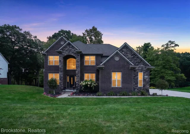 Photo 1 of Sale Pending at 1731 Algonquian Trl, Lake Orion, MI 48362 | MLS# 20261076525 | Listing updated on 2026-10-11
