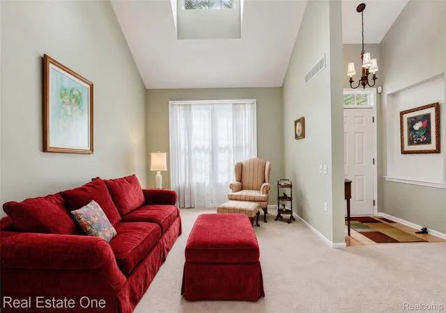 Listing Photo 5 - Condo for sale in building located at 4018 Hillsdale Dr, Auburn Hills, MI 48326