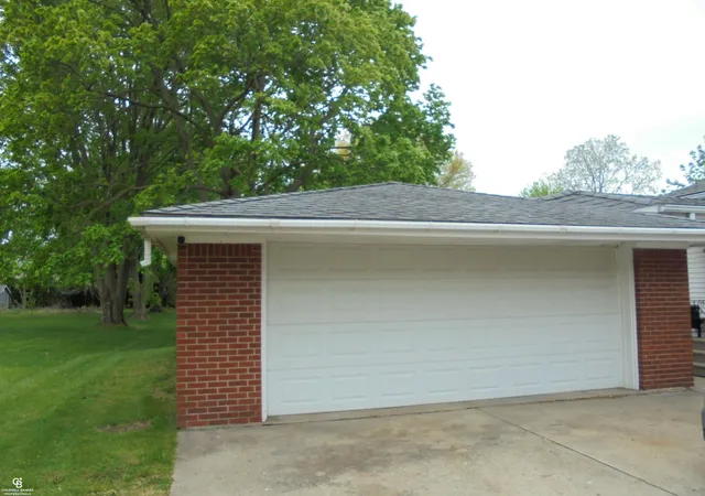 Photo 3 of Single family home for sale at 18138 22 Mile Rd, Macomb, MI 48044 | MLS# 58050222569 | Listing updated on 2026-10-07