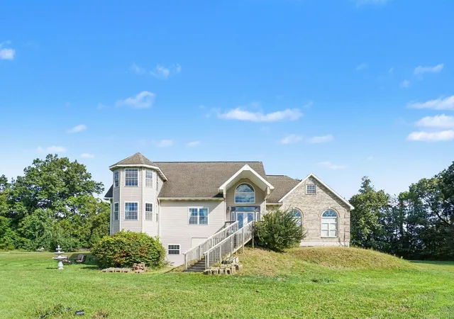 Photo 1 of Sale Pending at 26600 Mintdale Rd, Sturgis, MI 49091 | MLS# 66026050430 | Listing updated on 2026-10-06