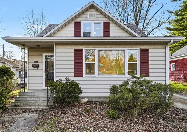 Photo 1 of Sale Pending at 502 N Prospect St, Sturgis, MI 49091 | MLS# 66026050437 | Listing updated on 2026-10-07