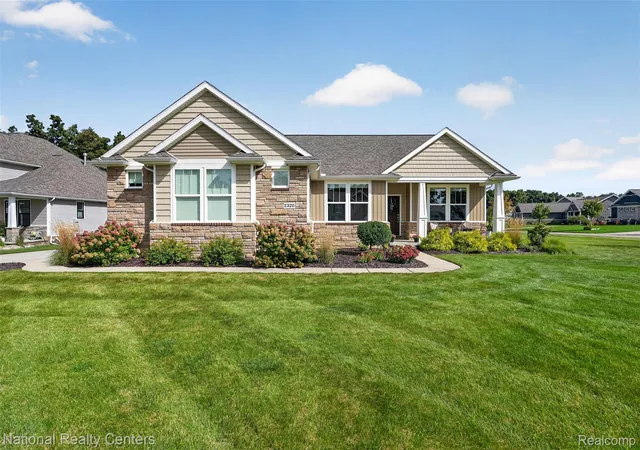 Photo 3 of Single family home for sale at 2320 Cypress Point Ct, Howell, MI 48855 | MLS# 20261076596 | Listing updated on 2026-10-24