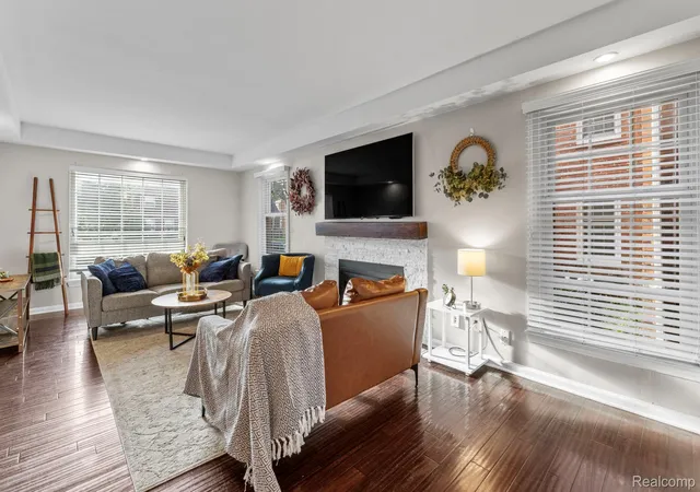 Photo 4 of Single family home for sale at 200 N Melborn St, Dearborn, MI 48128 | MLS# 20261076609 | Listing updated on 2026-10-10