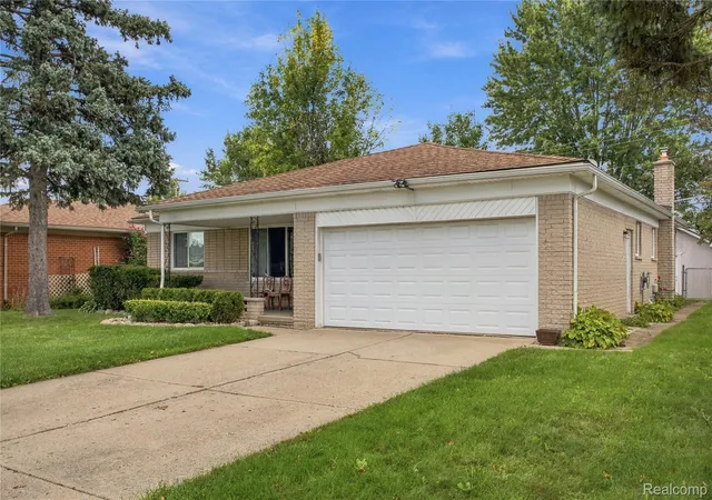 Photo 3 of Single family home for sale at 33642 Colfax Dr, Sterling Heights, MI 48310 | MLS# 20261076633 | Listing updated on 2026-10-18