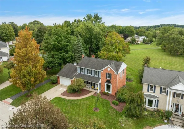 Photo 3 of Single family home for sale at 36342 Old Homestead Dr, Farmington Hills, MI 48335 | MLS# 20261076656 | Listing updated on 2026-10-18