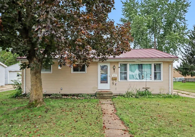 Photo 1 of Single family home for sale at 1613 Griffith St, Sturgis, MI 49091 | MLS# 68026050463 | Listing updated on 2026-10-27