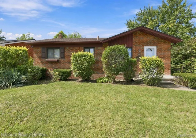Photo 1 of Single family home for sale at 29435 Spoon Ave, Madison Heights, MI 48071 | MLS# 20261076668 | Listing updated on 2026-10-11