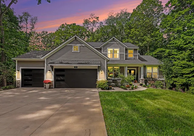 Photo 2 of Single family home for sale at 354 100th Street Se, Byron Center, MI 49315 | MLS# 65026050474 | Listing updated on 2026-10-17