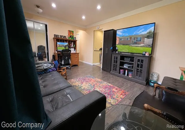 Photo 3 of Single family home for sale at 26726 Kelsey Dr, Warren, MI 48091 | MLS# 20261076675 | Listing updated on 2026-10-16