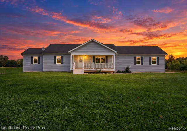 Photo 1 of Sale Pending at 3141 Faussett Rd, Howell, MI 48855 | MLS# 20261076682 | Listing updated on 2026-10-10