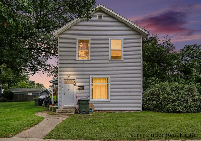 Photo 1 of Sale Pending at 2063 Lakeshore Dr, Muskegon, MI 49441 | MLS# 71026050494 | Listing updated on 2026-10-06