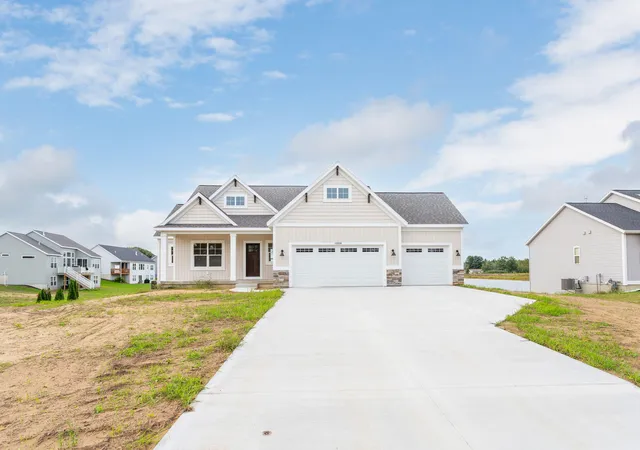 Photo 1 of Single family home for sale at 14936 Fillmore St, West Olive, MI 49460 | MLS# 71026050518 | Listing updated on 2026-10-21