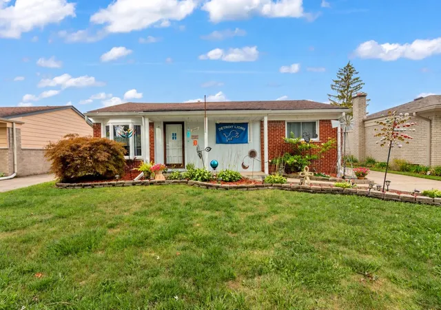 Single family home for sale at 28101 Nieman St, Saint Clair Shores, MI 48081 | MLS# 58050222655