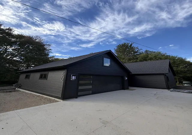 Photo 2 of Single family home for sale at 770 W Pontaluna Rd, Norton Shores, MI 49444 | MLS# 65026050541 | Listing updated on 2026-10-22