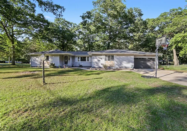 Photo 3 of Single family home for sale at 6084 Curtwood Rd, Ludington, MI 49431 | MLS# 67026050544 | Listing updated on 2026-10-10