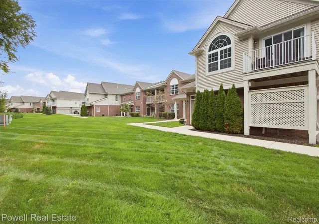 Photo 3 of Condo for sale at 21950 Aberdeen Dr #44, Macomb, MI 48042 | MLS# 20261076801 | Listing updated on 2026-10-08