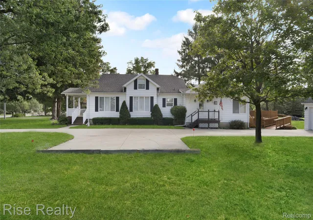 Photo 1 of Sale Pending at 6130 Richfield Rd, Flint, MI 48506 | MLS# 20261076839 | Listing updated on 2026-10-08