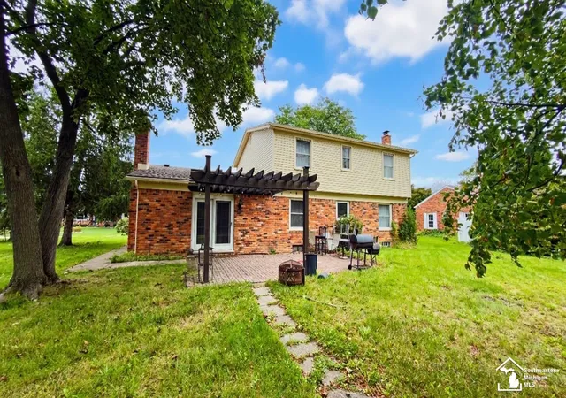 Photo 3 of Single family home for sale at 5481 Raven Pkwy St, Monroe, MI 48161 | MLS# 57050222674 | Listing updated on 2026-10-14
