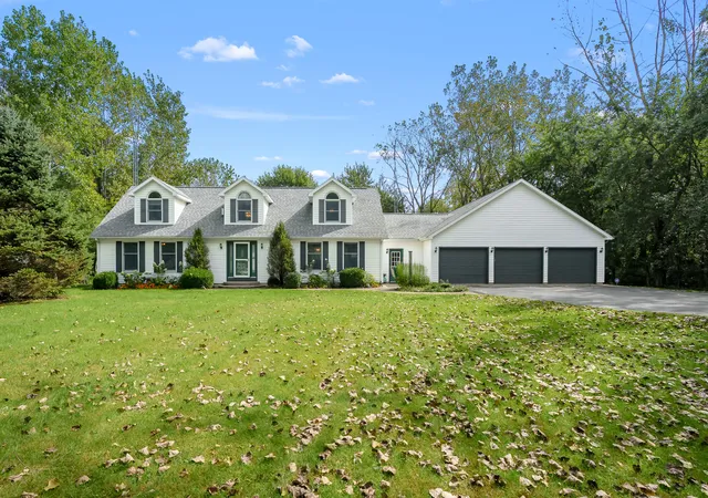 Single family home for sale at 10233 Jericho Rd, Bridgman, MI 49106 | MLS# 69026050569