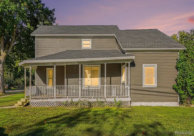 Photo 1 of Sale Pending at 302 W Orchard Ave, Shepherd, MI 48883 | MLS# 20261076852 | Listing updated on 2026-10-06