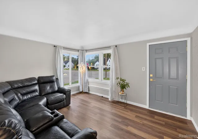 Photo 3 of Single family home for sale at 15300 W Chicago St, Detroit, MI 48228 | MLS# 20261076867 | Listing updated on 2026-10-13