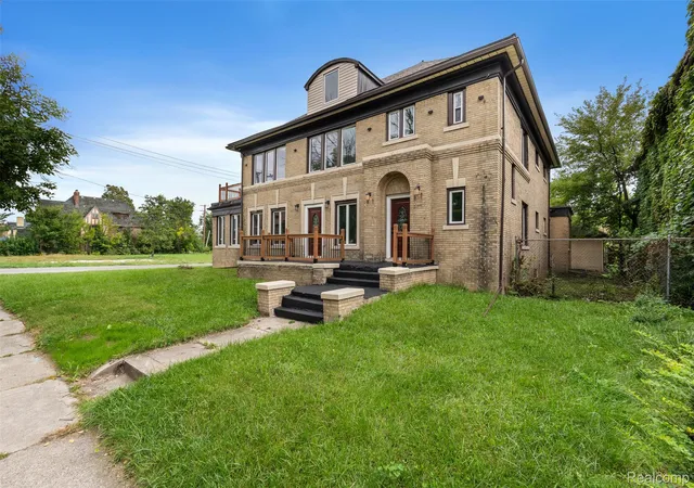 Photo 2 of Single family home for sale at 2409 Calvert St, Detroit, MI 48206 | MLS# 20261076880 | Listing updated on 2026-10-11