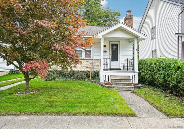 Photo 1 of Single family home for sale at 3227 Grayson St, Ferndale, MI 48220 | MLS# 20261076889 | Listing updated on 2026-10-05