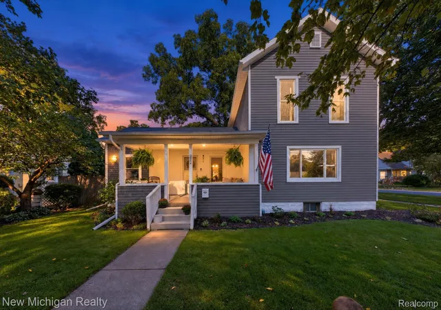 Photo 1 of Single family home for sale at 222 West St, Howell, MI 48843 | MLS# 20261076891 | Listing updated on 2026-10-11