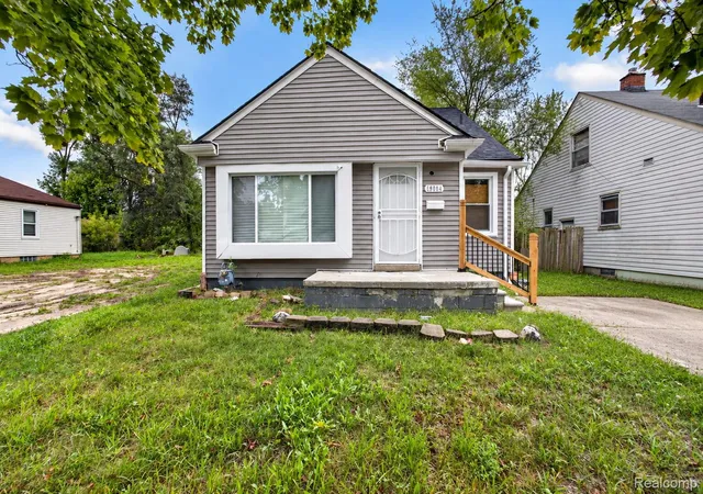 Photo 1 of Single family home for sale at 19004 Patton St, Detroit, MI 48219 | MLS# 20261076905 | Listing updated on 2026-10-19
