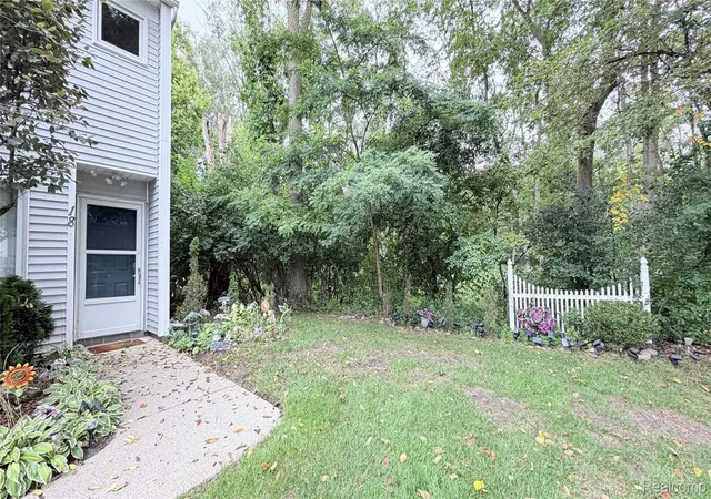 Photo 1 of Condo for sale at 18 Rose Petal Ct, Mount Clemens, MI 48043 | MLS# 20261076911 | Listing updated on 2026-10-11