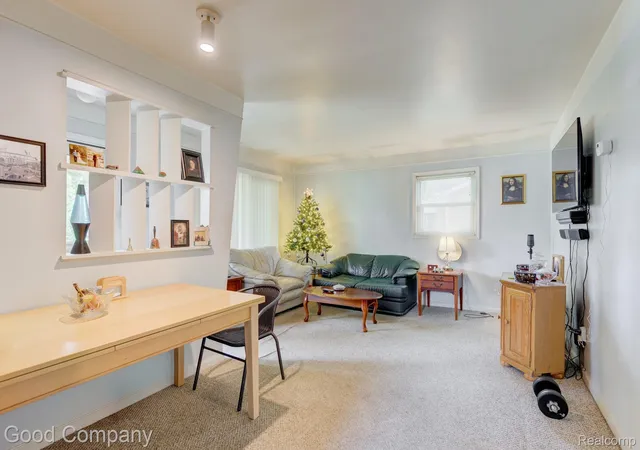 Photo 3 of Single family home for sale at 17341 Avilla Blvd, Southfield, MI 48076 | MLS# 20261076930 | Listing updated on 2026-10-17