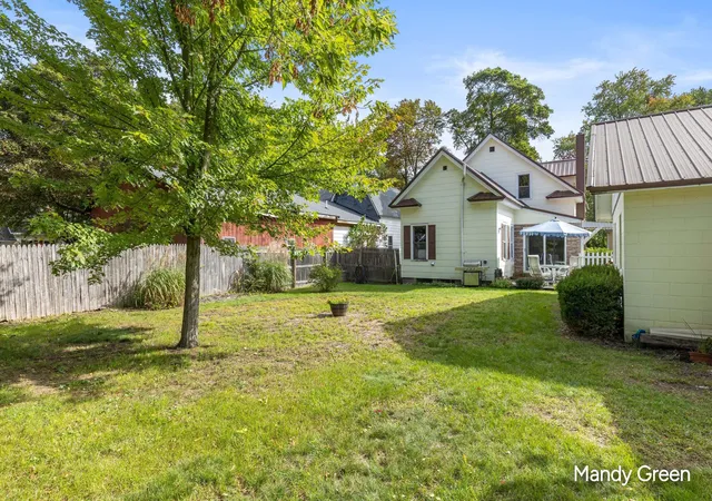 Photo 3 of Single family home for sale at 410 E Coffren St, Greenville, MI 48838 | MLS# 65026050627 | Listing updated on 2026-10-07