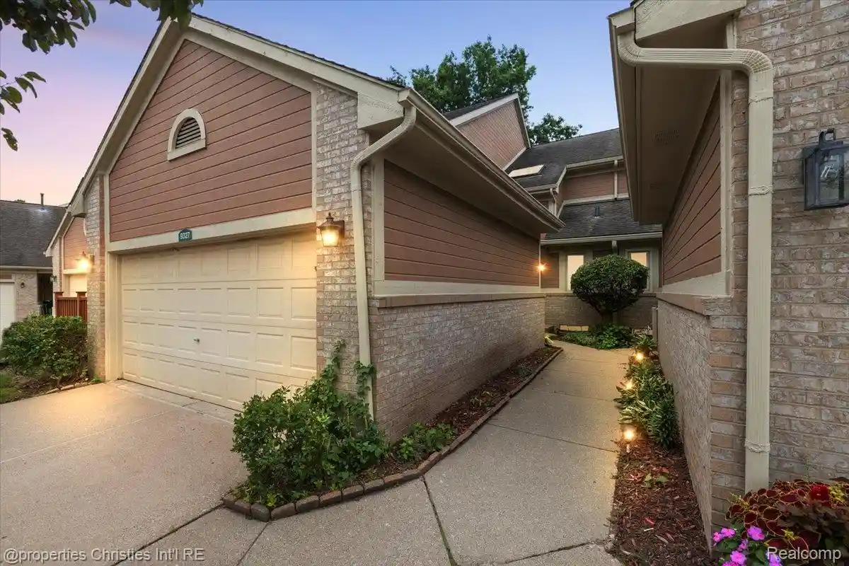 Listing Photo 1 - Condo for sale in 9327 Eastwind Dr located at 9327 Eastwind Dr, Livonia, MI 48150 - Unit 9327 Eastwind Dr