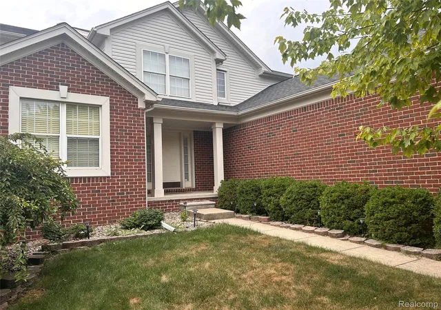 Photo 3 of Single family home for sale at 2738 Long Meadow Ln, Rochester Hills, MI 48307 | MLS# 20261076963 | Listing updated on 2026-10-11