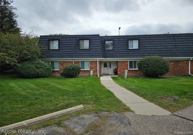 Photo 1 of Condo for sale at 1856 Colonial Village Way #4, Waterford, MI 48328 | MLS# 20261077016 | Listing updated on 2026-10-07